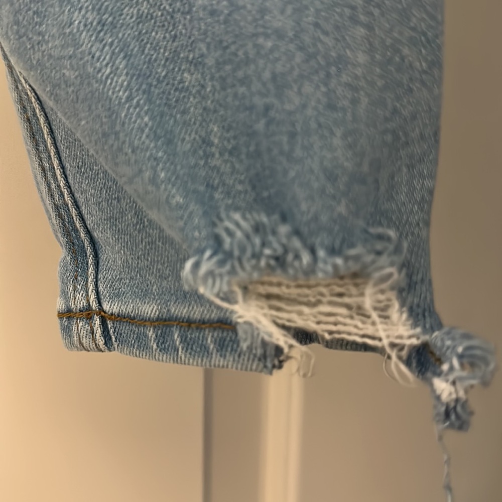 Distressed Jeans - Picture 4 of 4
